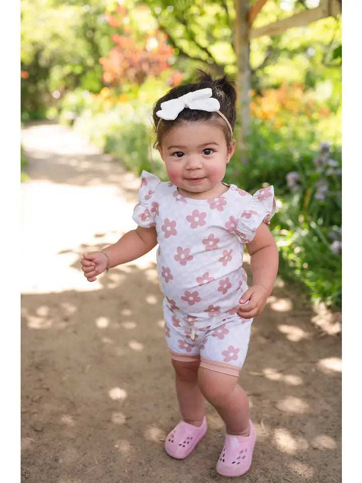 Girl Ruffle Checkered Daisy Short Set