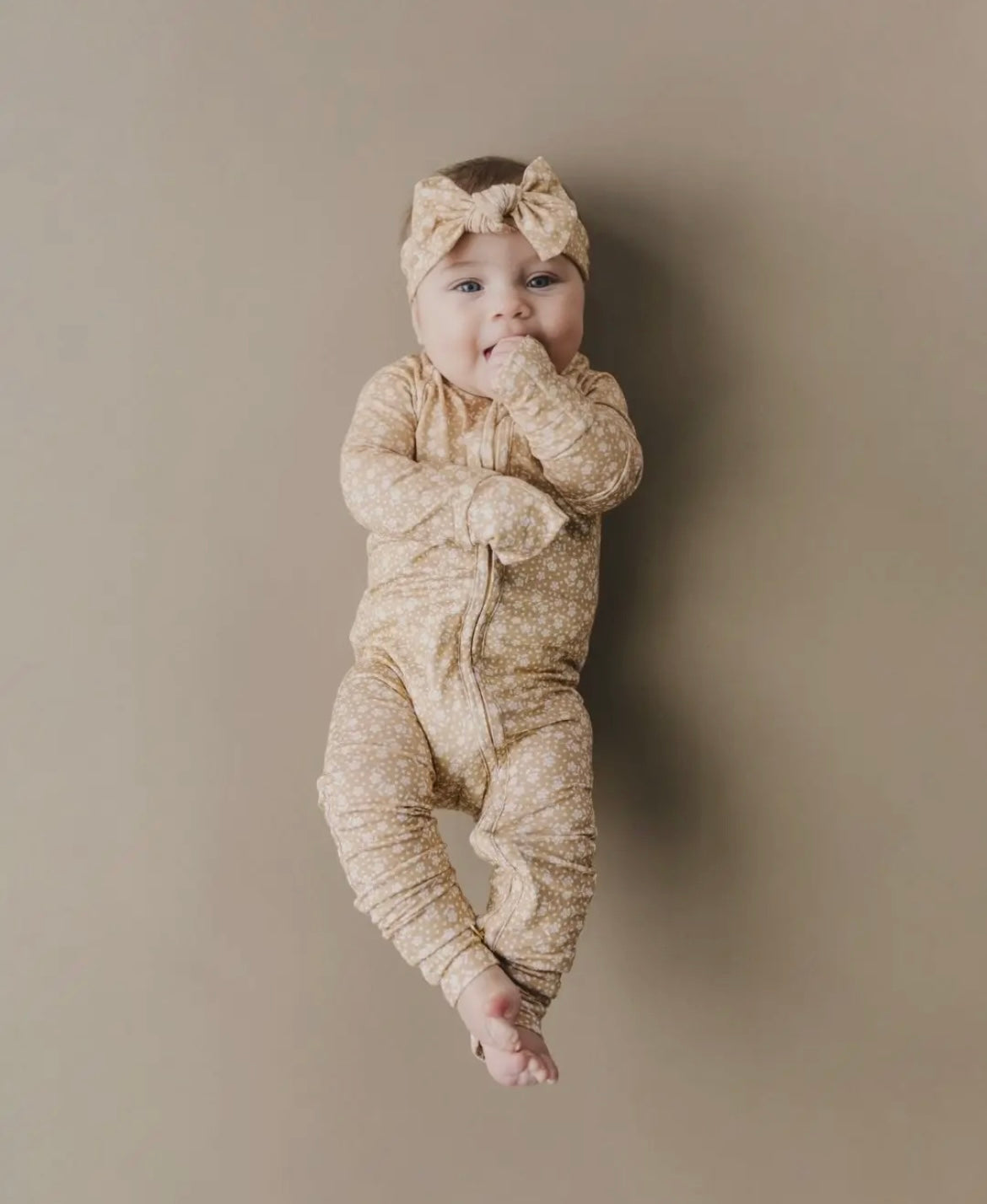 Bamboo Neutral Garden 2 Way Zip Romper