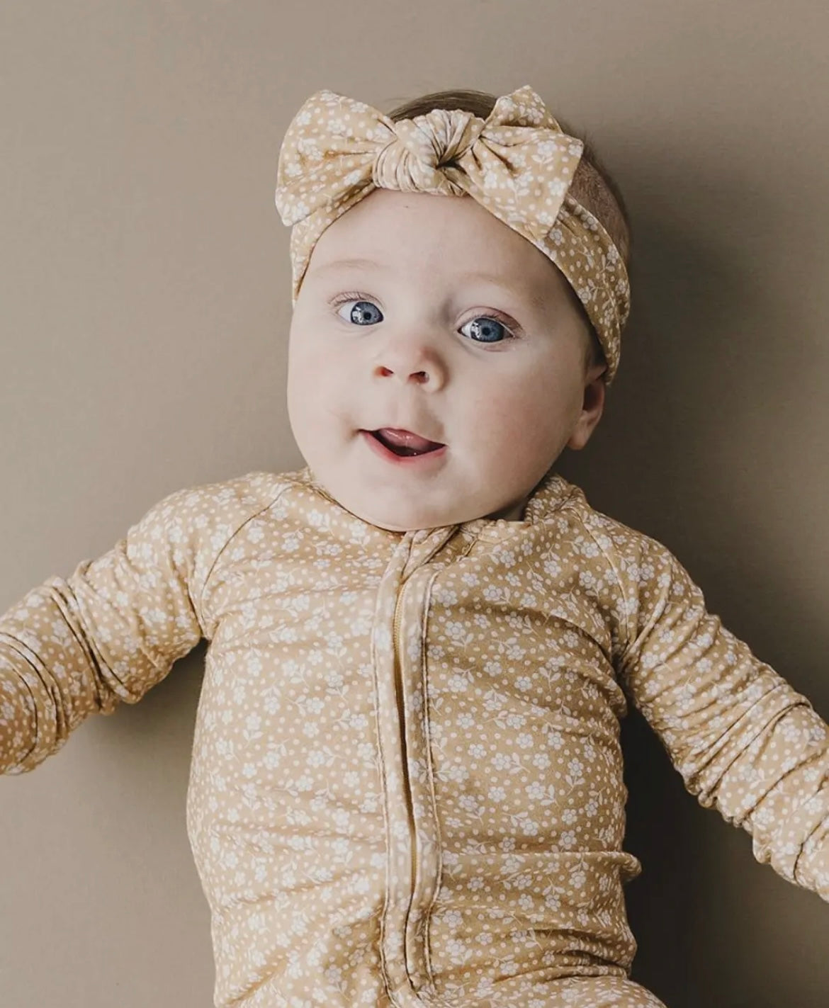 Bamboo Neutral Garden 2 Way Zip Romper