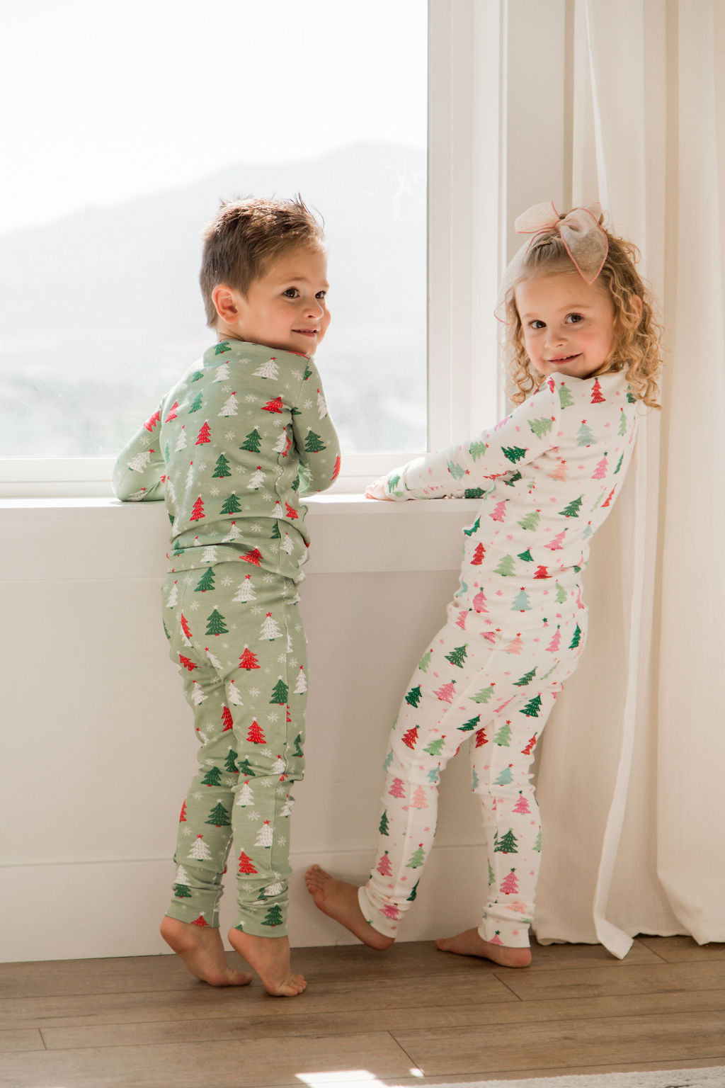 Girl Pink Christmas Tree 2 Piece Set