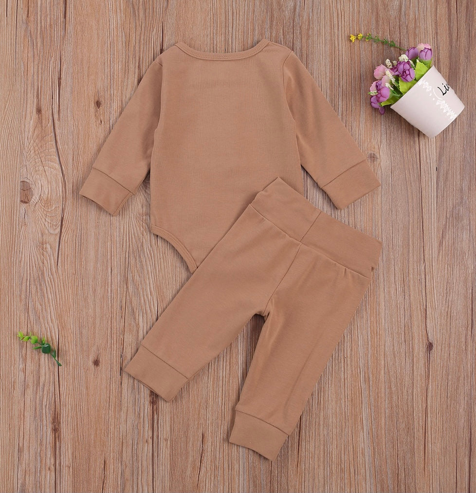 Baby Boy 2-piece Neutral Long Sleeve solid Button Bodysuit with Matching Bottoms