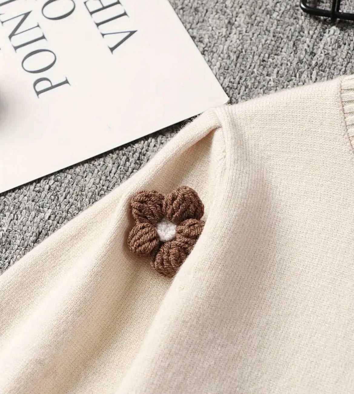 Flower Decor Scalloped Trim Knit Sweater for Girls