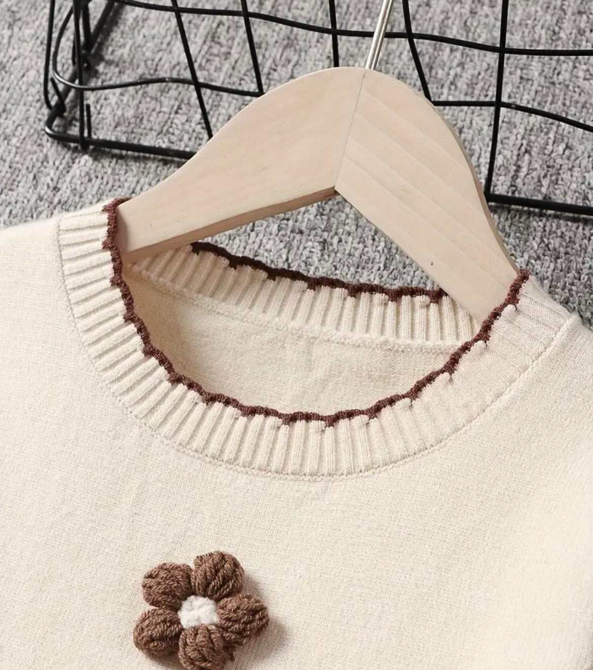 Flower Decor Scalloped Trim Knit Sweater for Girls