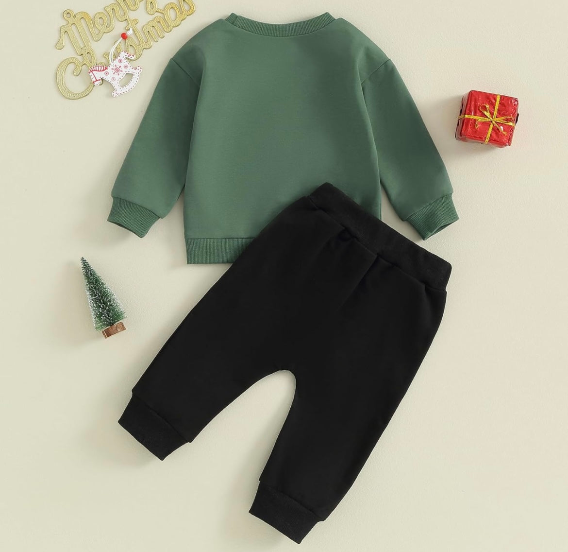 Christmas Trees Green Sweatshirt and Black Pants Set